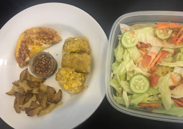 Panduan Menyiapkan 4. Lunch Box (Salad,Telur Ceplok,Pepes Jagung dan Kentang) Super Enak