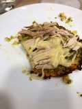 Tortita de coliflor y brócoli c/ pollo mechado