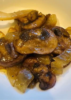 A picture of Sautéed Portobello Mushrooms.