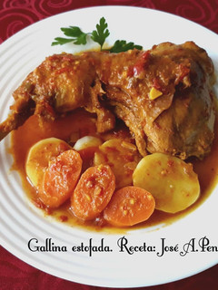 Una foto de Traseros de gallina estofada