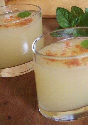 Foto principal de Copitas de melón con polvo de jamón crujiente