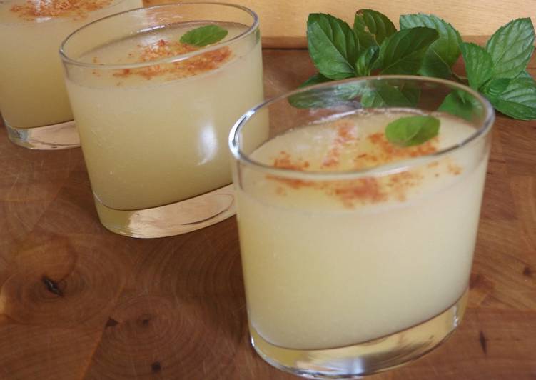 Copitas de melón con polvo de jamón crujiente