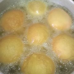 A picture of Yummy egg rolls.