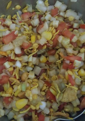 A picture of Bhel puri.