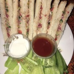 A picture of Vegetables sandwiches.