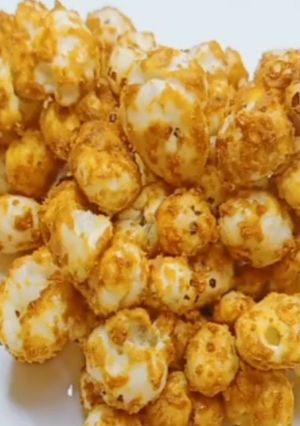 गुड़ वाले मखाने (gur wale makhana recipe in Hindi) रेसिपी मुख्य फोटो