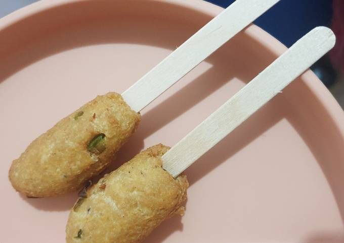 Cara membuat Sate Ayam Giling Goreng Tepung (1th+) Cara membuat Sate Ayam Giling Goreng Tepung (1th+)