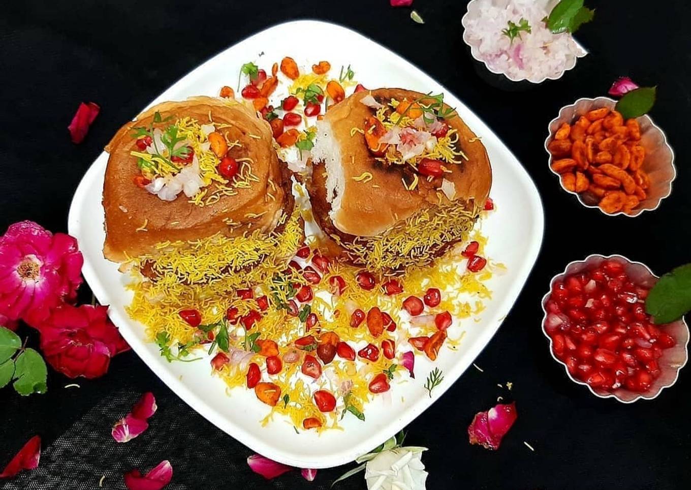 Veg Tikki Dabeli