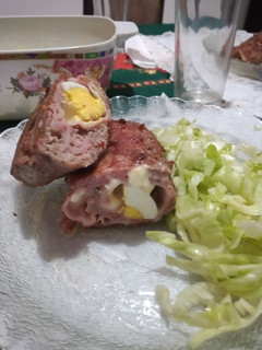Una foto de Arrollado con carne molida de pollo