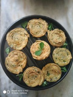 મેથી ની ફરસી પૂરી (Methi Farsi Poori recipe in Gujarati) રેસીપી મુખ્ય ફોટો