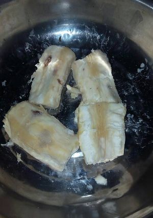 A picture of Boiled cassava.