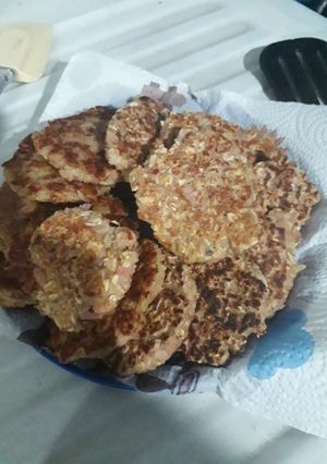 Una foto de Tortitas de avena y atún