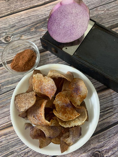 રતાળુ ની ચિપ્સ (Ratalu Chips Recipe In Gujarati) રેસીપી મુખ્ય ફોટો