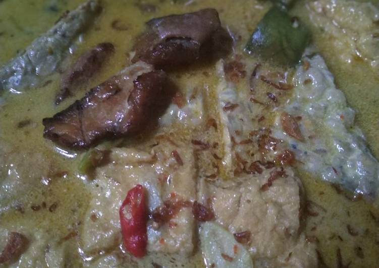Bagaimana memasak Sayur mangut "ikan pe" Lezat