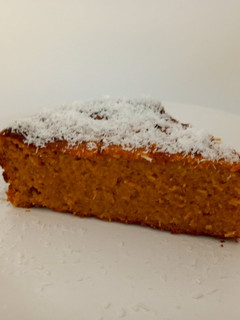 Una foto de Torta de boniato y coco sin gluten