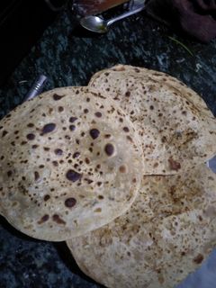 आलू का पराठा (Aloo ka paratha recipe in hindi) रेसिपी मुख्य फोटो