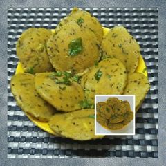 A picture of Leftover Dal - Oats Idli.