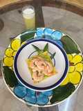 Crispy Tostadas with Guacamole and Fresh Shrimp – An Irresistible Snack!
