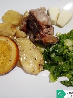 O poză a rețetei Miel cu portocale și salată.