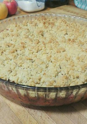 Foto principal de Crumble de manzana y fresas