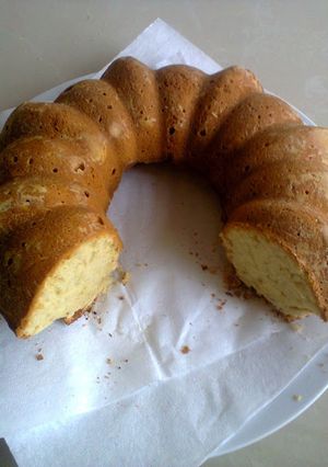 A picture of Lemon Zest Bundt Cake.