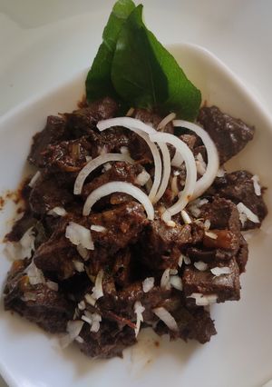 ஆட்டு ஈரல் வறுவல் (Aattu eeral varuval recipe in tamil) செய்முறை முக்கிய புகைப்படம்
