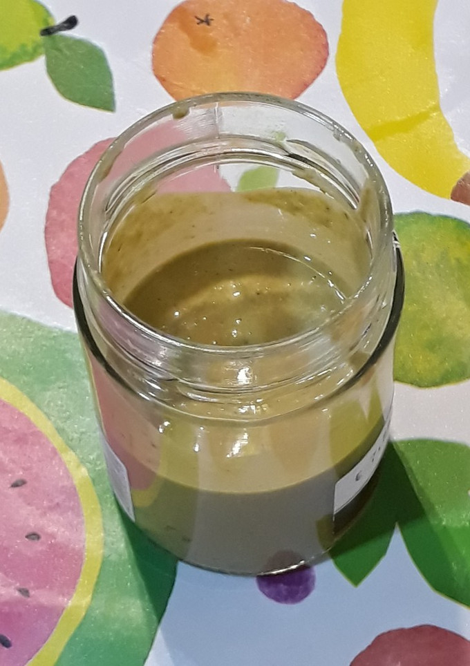 Una foto de Salsa de albahaca y nueces
