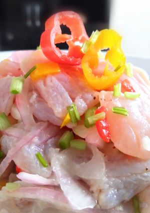 Una foto de Cebiche de pescado👍🇵🇪