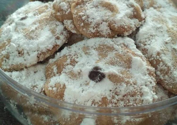 Kue sagu salju