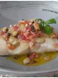 Bacalao con habitas y jamón