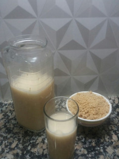 Una foto de Leche de maní tostado s/ sal🖒😉