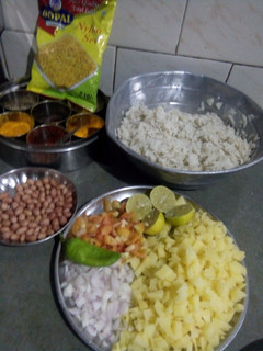 બટેટા પૌવા રેસીપી મુખ્ય ફોટો