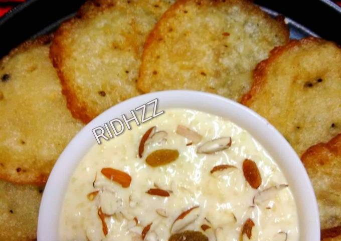 Rice kheer with malpua