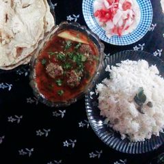 A picture of Kofte Aloo.