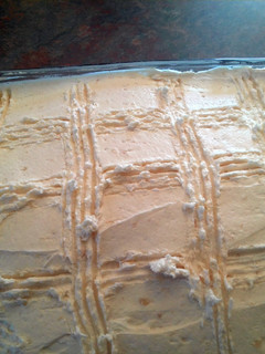 A picture of WHITE FROSTING.