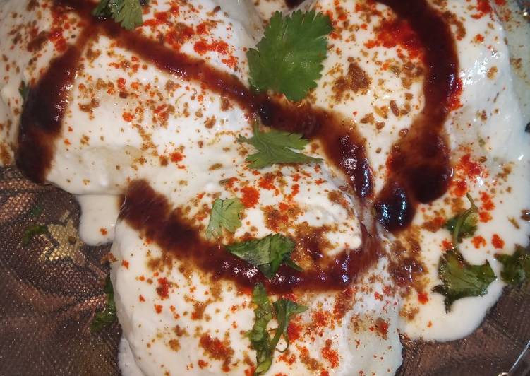 Healthy baked rawa dahi bade