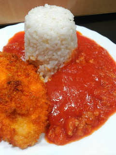 Una foto de Pechuga rebozada con arroz