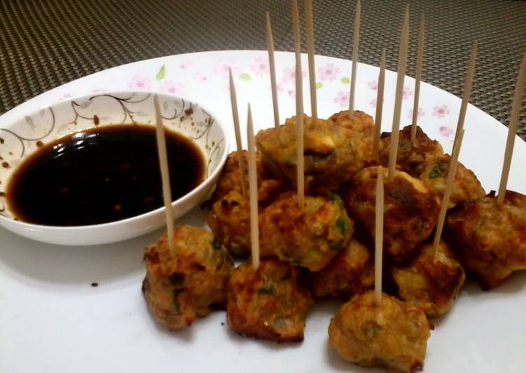 Simple Way to Make Super Quick Homemade Shrimp Balls With Soy Vineger Sauce