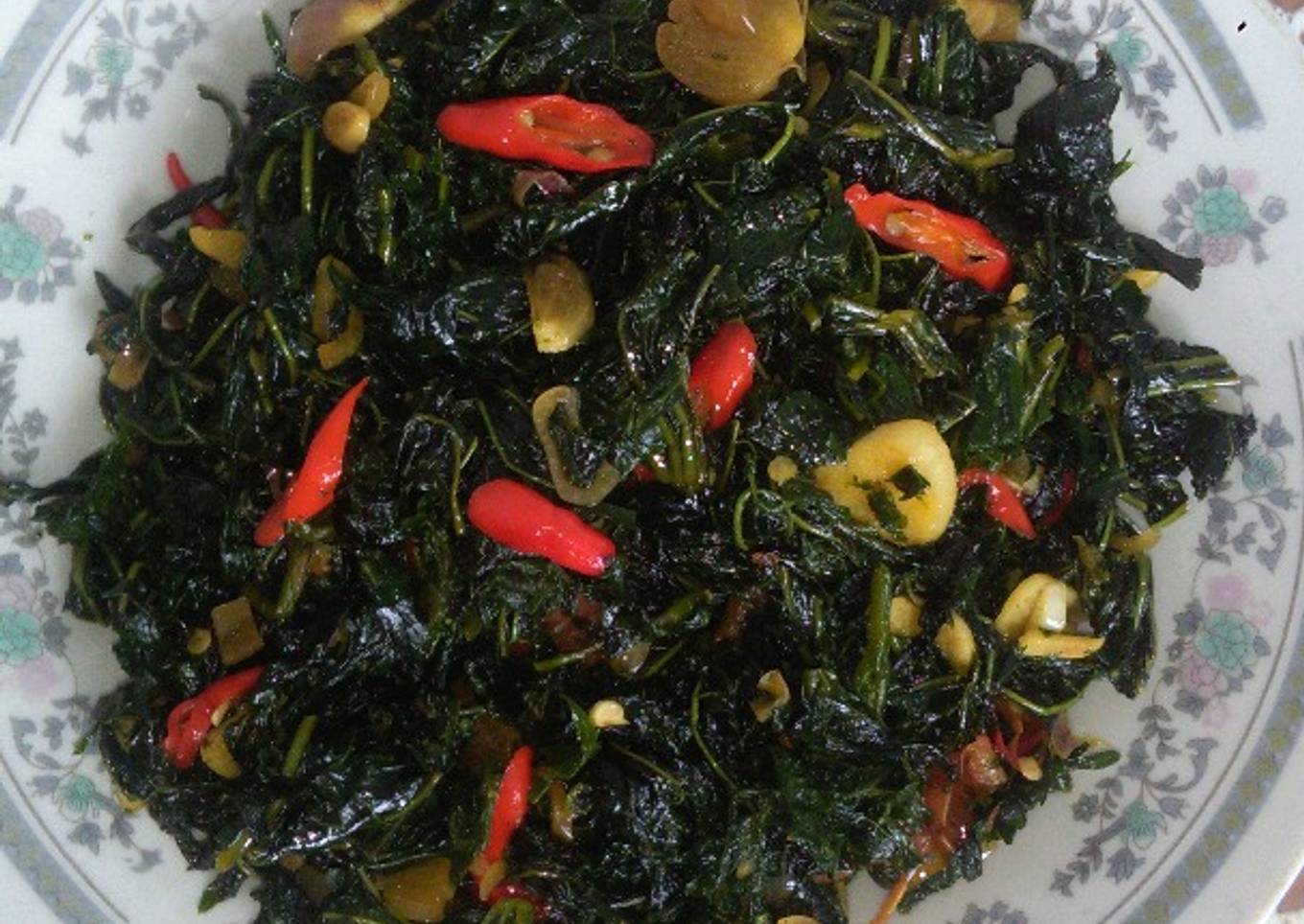 Oseng² Daun pepaya praktis Dan enak