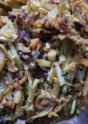 লাউয়ের খোসা ভাজা (Lauer khosa bhaja recipe in Bengali) রেসিপির প্রধান ছবি