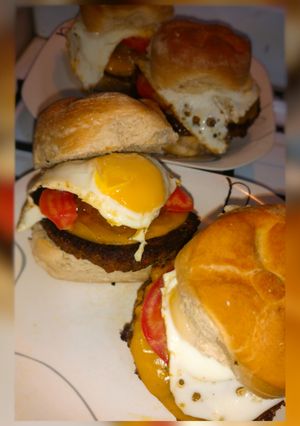 Una foto de ♥️🍔 Burgariana 🍔♥️ Hamburguesa vegetariana!!! La mejor