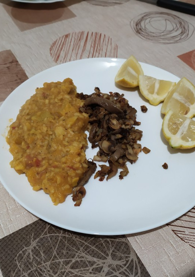 Una foto de Arroz con boniato y calabaza