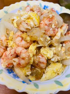 洋蔥蝦仁炒蛋 的食譜成品照片