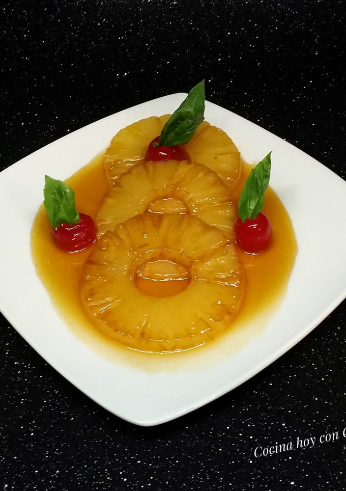 Una foto de Piña caramelizada con miel