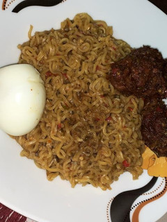 Noodle mai kwai ainihin hoton girkin