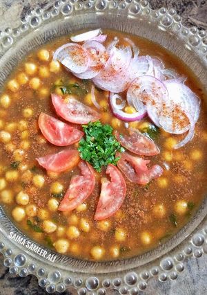 A picture of Khatyawari cholay chaat.