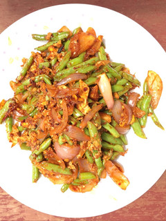 A picture of Stir Fry French Bean And Eggs With Onion Sambal.