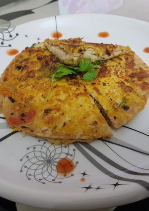 A picture of Chapati sandwich.