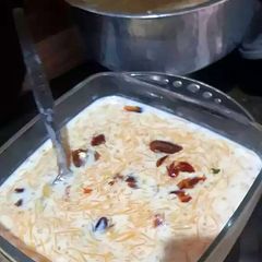 A picture of Date Sheer khurma.