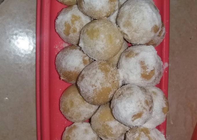 Kue putri salju lumer dan lembut